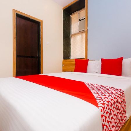 Hotel Sun City Near Saifee Hospital And Hn Reliance Hospital مومباي المظهر الخارجي الصورة