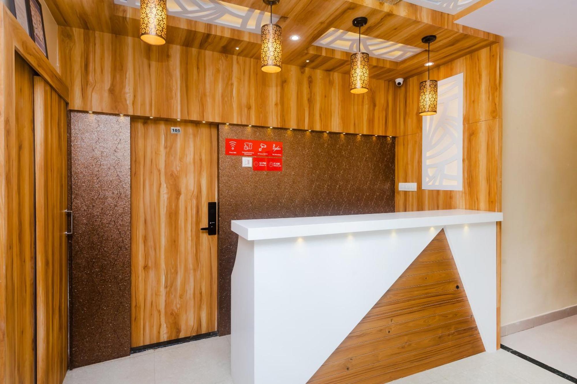Hotel Sun City Near Saifee Hospital And Hn Reliance Hospital مومباي المظهر الخارجي الصورة