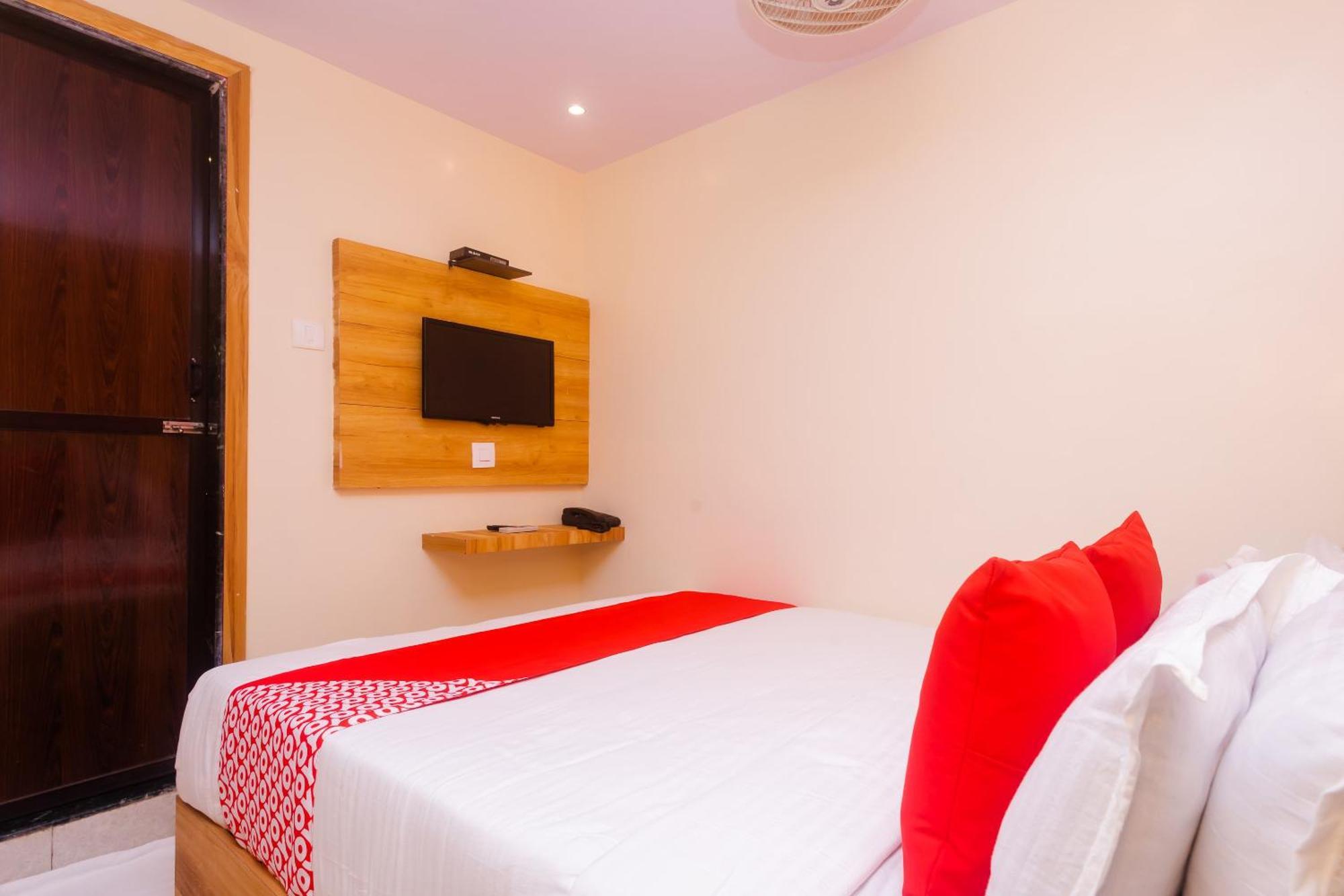 Hotel Sun City Near Saifee Hospital And Hn Reliance Hospital مومباي المظهر الخارجي الصورة