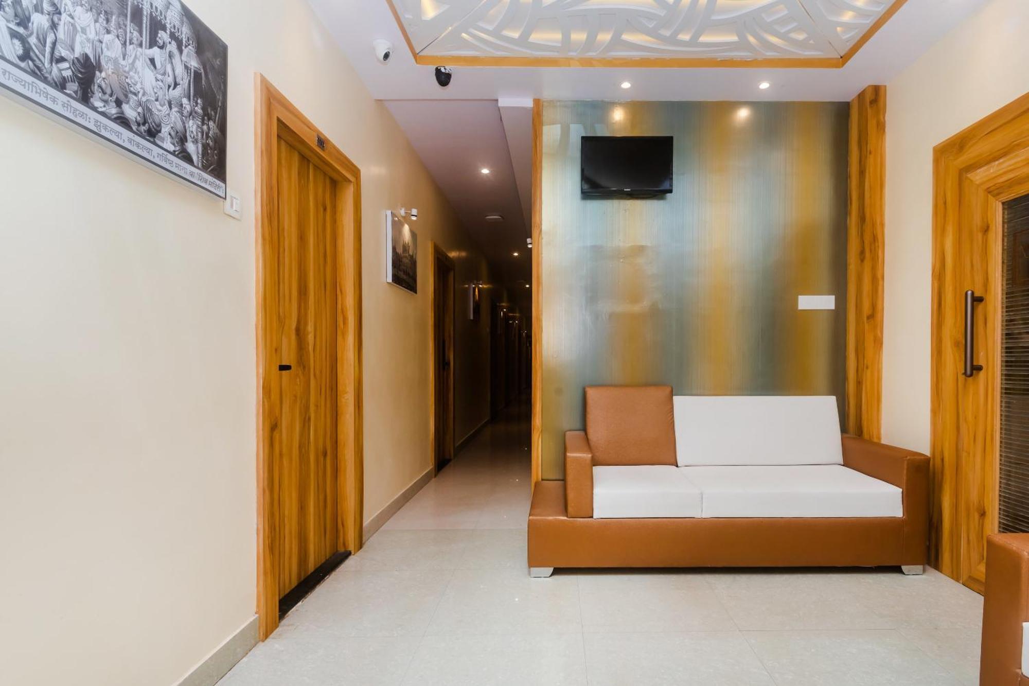 Hotel Sun City Near Saifee Hospital And Hn Reliance Hospital مومباي المظهر الخارجي الصورة