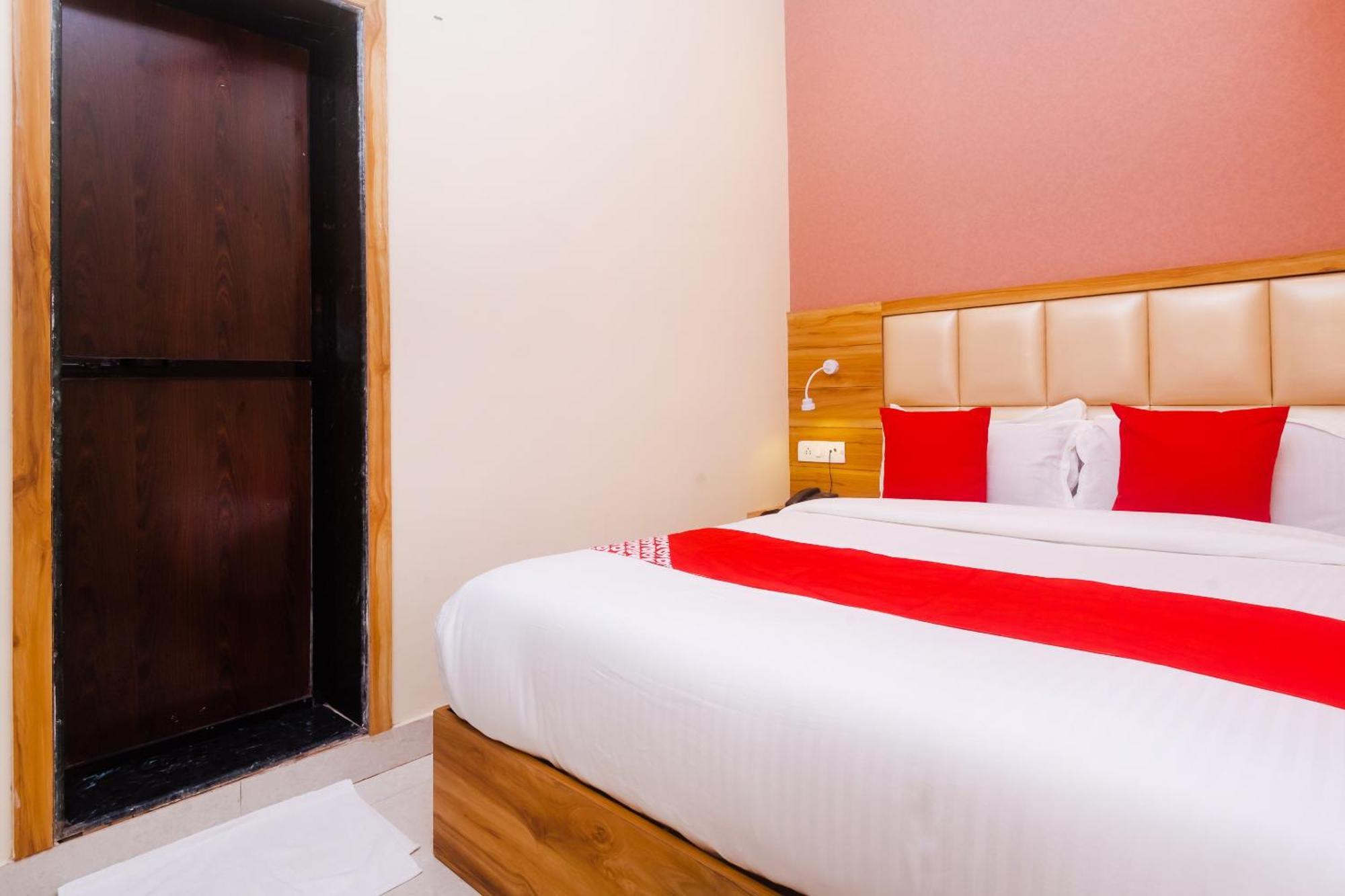 Hotel Sun City Near Saifee Hospital And Hn Reliance Hospital مومباي المظهر الخارجي الصورة