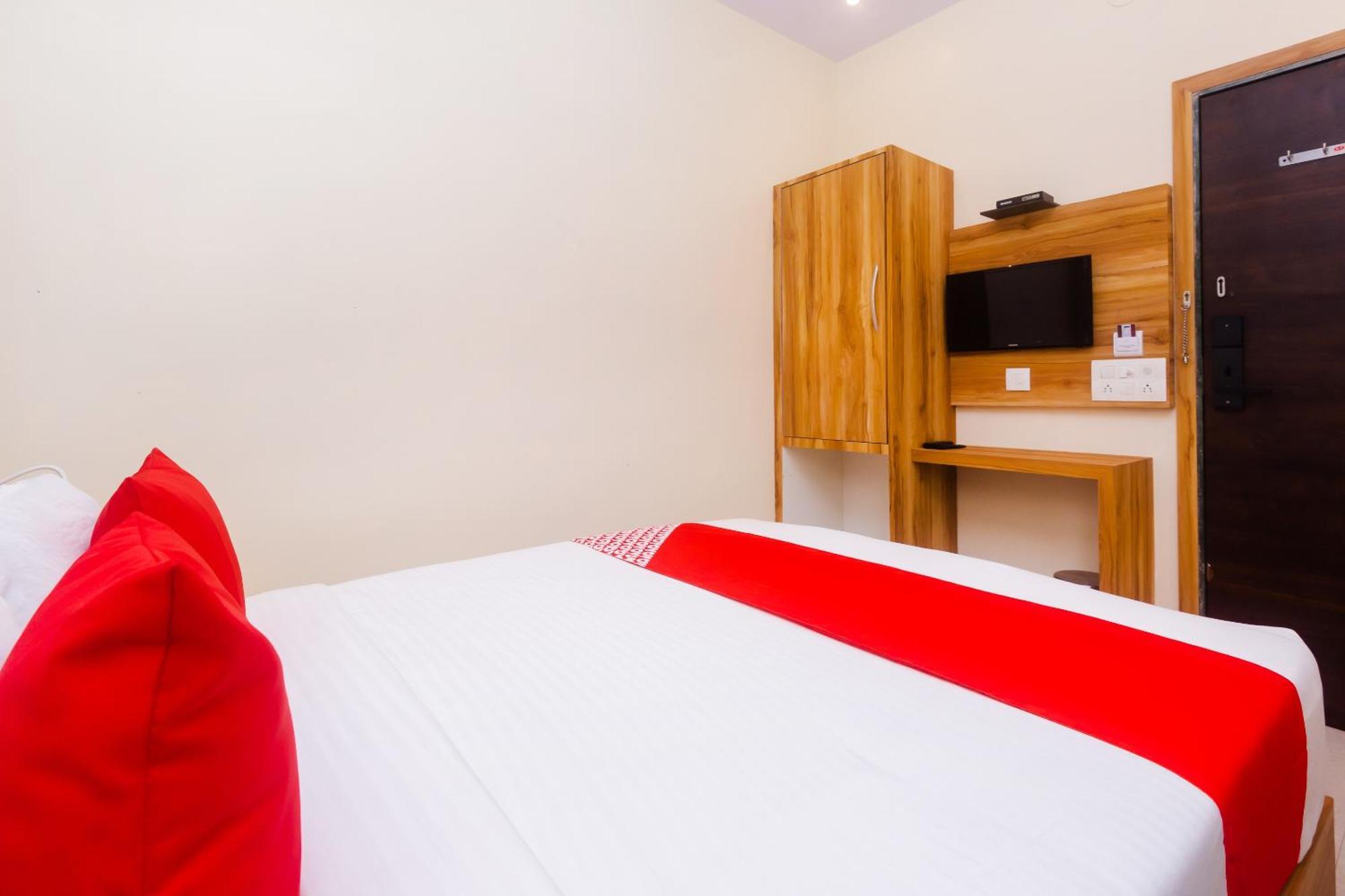 Hotel Sun City Near Saifee Hospital And Hn Reliance Hospital مومباي المظهر الخارجي الصورة